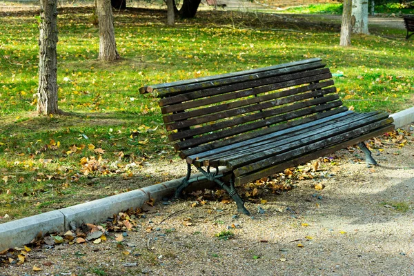 Banc Vide Dans Parc Côté Rivière Valladolid — Photo