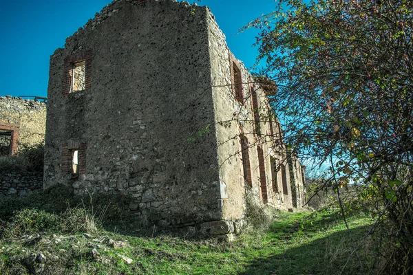 Ditinggalkan Rumah Tua Reruntuhan Desa Pegunungan Spanyol — Stok Foto