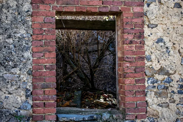 Windows Opuszczony Stary Dom Ruinach Hiszpanii — Zdjęcie stockowe
