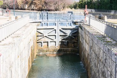 Castilla kanalı kilidi