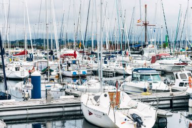 La Coruna, İspanya - 14 Ağustos 2019: Eğlence limanı, spor limanı