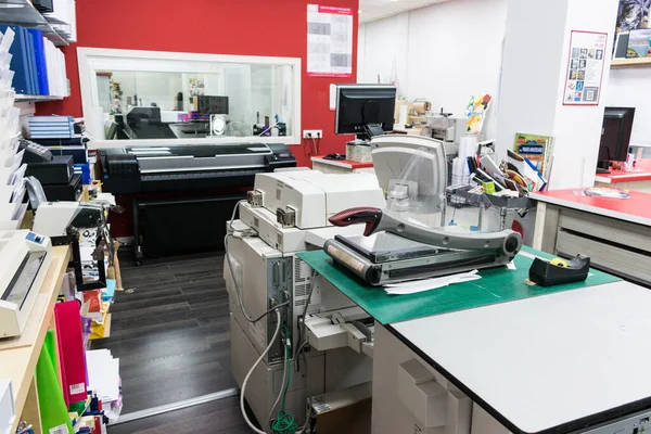 View of photocopy shop with work machines — Stock Photo, Image