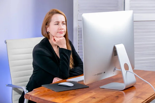 Portrait Happy Young Successful Businesswoman Office She Sits Table Sadly — Stock Photo, Image