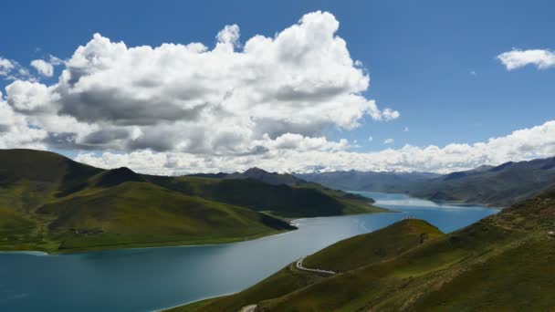 Bergsee yamdrok himalaya tibet — Stockvideo