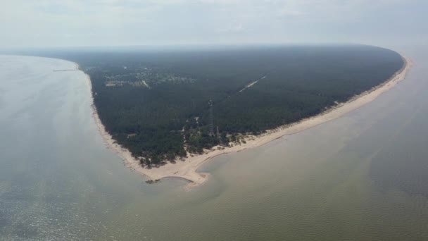 Luchtfoto van Kaap Kolka, Oostzee, Letland — Stockvideo