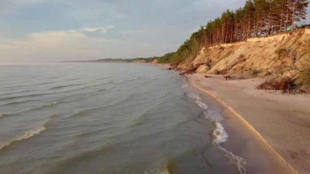 Vista Aérea Pôr Sol Perto Costa Mar Báltico Jurkalne — Vídeo de Stock