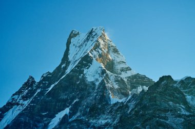 Machapuchare dağın Fishtail Himalayalar aralığı Nepal