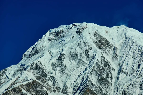 Annapurna South Peak and pass in the Himalaya mountains, Annapurna region, Nepal — Stock Photo, Image