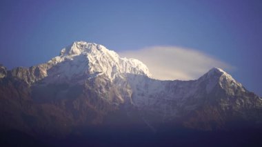 Annapurna Güney tepe ve pass Himalaya dağlarında Annapurna bölge, Nepal
