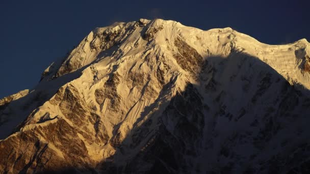 Annapurna südgipfel und pass im himalaya-gebirge, annapurna region, nepal — Stockvideo