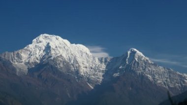 Annapurna Güney tepe ve pass Himalaya dağlarında Annapurna bölge, Nepal
