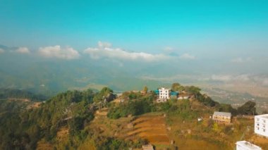 Eski Budist manastır Himalayalar Nepal--dan soluduğumuz hava