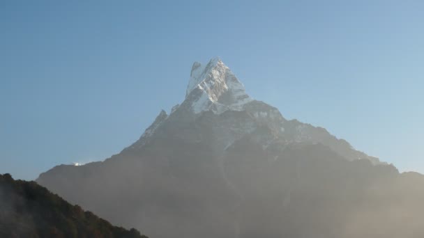 喜马拉雅山鱼尾在尼泊尔喜马拉雅山山脉 — 图库视频影像