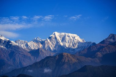 Machapuchare dağın Fishtail Himalayalar aralığı Nepal