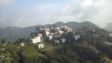 Eski Budist manastır Himalayalar Nepal--dan soluduğumuz hava