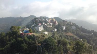 Eski Budist manastır Himalayalar Nepal--dan soluduğumuz hava