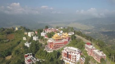 Eski Budist manastır Himalayalar Nepal--dan soluduğumuz hava