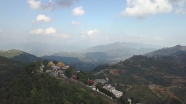 Eski Budist manastır Himalayalar Nepal--dan soluduğumuz hava