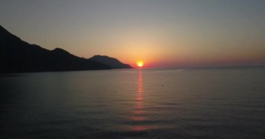 Sunrise siluet sahilde Türkiye