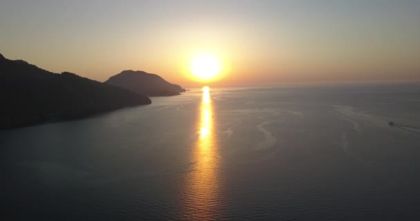 समुद्रकिनारावर सूर्योदय सिल्हूट तुर्की — स्टॉक व्हिडिओ