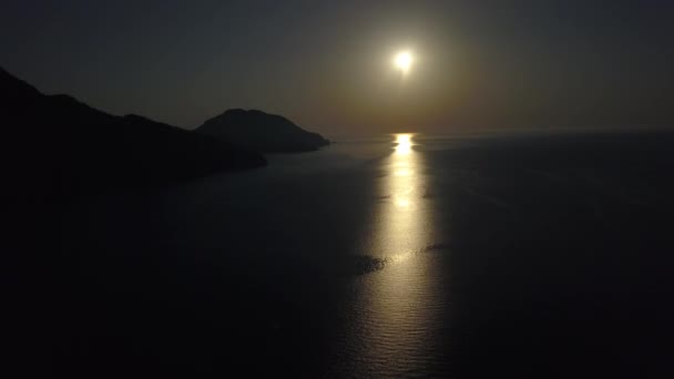 Silueta del amanecer en la playa Turquía — Vídeos de Stock