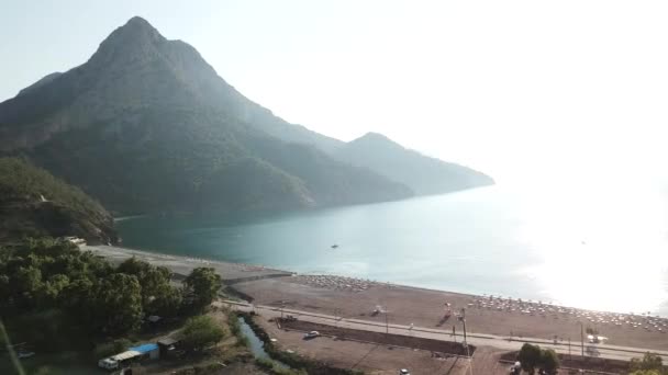 Sílhueta do nascer do sol na praia Turquia — Vídeo de Stock