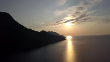 Sunrise siluet sahilde Türkiye