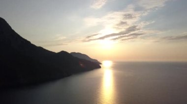 Sunrise siluet sahilde Türkiye