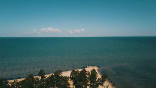 Vista aérea do cabo Kolka, mar Báltico, Letónia — Fotografia de Stock