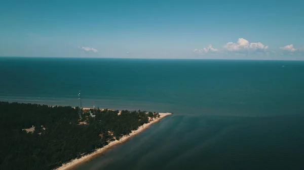 Vista aérea do cabo Kolka, mar Báltico, Letónia — Fotografia de Stock