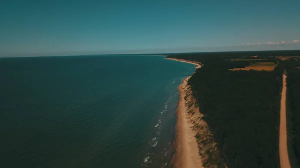 Vista aérea de la costa Jurkalne Mar Báltico Letonia —  Fotos de Stock