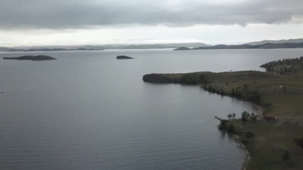 Soluppgång om Bajkalsjön på sommaren från Drone — Stockvideo