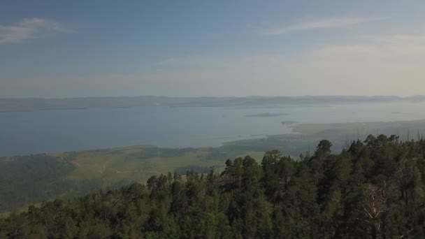Θέα κοιλάδα Σάρμα, λίμνη Βαϊκάλη Σιβηρία από αέρος — Αρχείο Βίντεο