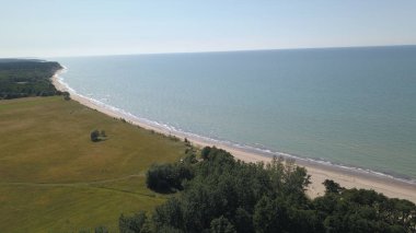 Jurkalne Baltık Denizi Letonya kıyı şeridi havadan görünümü