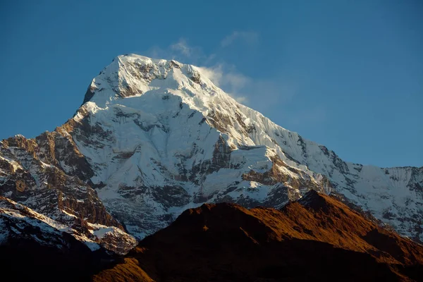 Annapurna szczyt w zakresie Himalaya, Annapurna regionu, Nepal — Zdjęcie stockowe