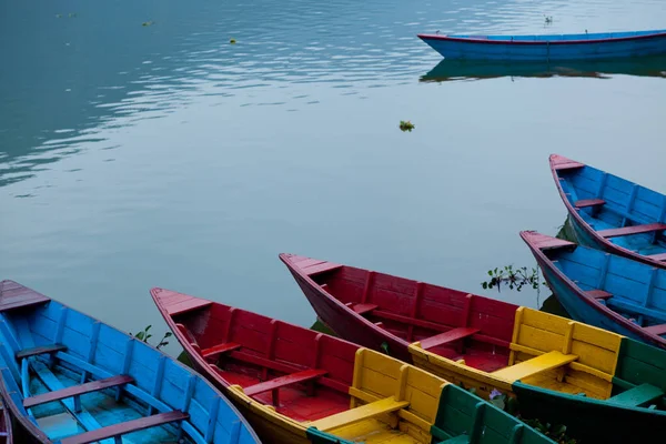 Lago de Fewa Pokhara Himalaia montanha NEPAL — Fotografia de Stock