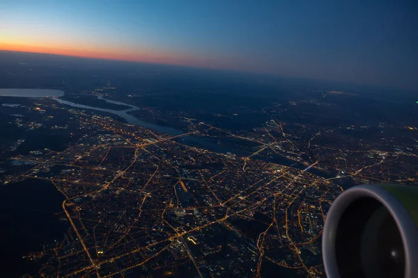 Riga, Hauptstadt von Lettland. Sonnenaufgangszeit aus der Luft — Stockfoto