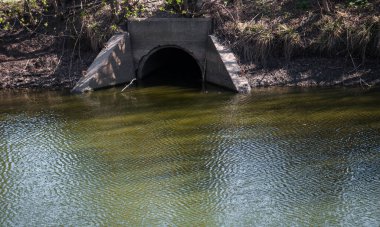 Tasarımınız için yağmur suyu borusu