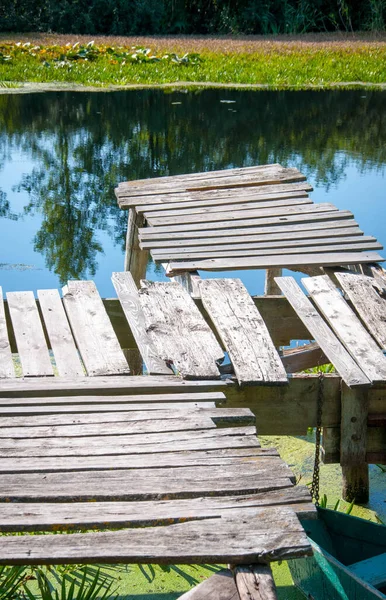 Kleine Houten Pier Bij Rivier Kwaliteitsbeeld Voor Project — Stockfoto