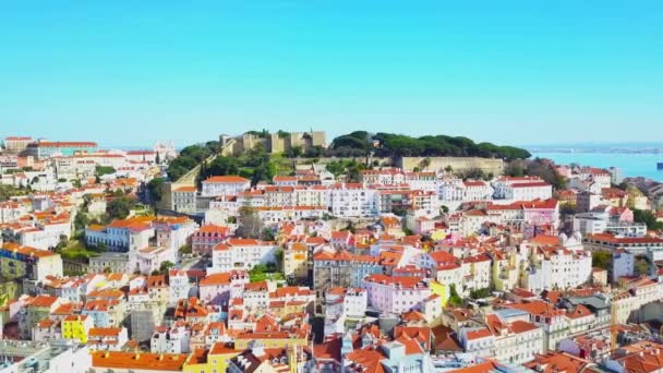 Vista Aérea Panorámica Lisboa Hermoso Día Verano Casco Antiguo Cubiertas — Vídeo de stock