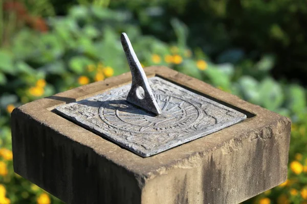 Güneş saati ile gölge