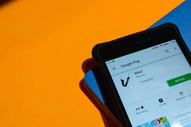 Bekasi, West Java, Endonezya. 9 Ocak 2019: Vinci dev app akıllı telefon ekranında. Vinci Vk.com tarafından geliştirilen bir freeware web tarayıcıdır