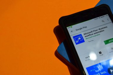 Bekasi, West Java, Endonezya. 9 Ocak 2019: Microsoft Akış-iş iş akışı Otomasyonu dev app akıllı telefon ekranında. Microsoft Akış-iş Microsoft Corporation tarafından geliştirilen bir freeware web tarayıcıdır