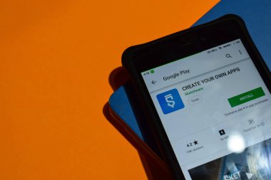 Bekasi, West Java, Endonezya. 9 Ocak 2019: Yaratmak senin kendi Apps dev app akıllı telefon ekranında. Yaratmak senin kendi Apps gibi Sketchware tarafından geliştirilen ücretsiz web tarayıcısı