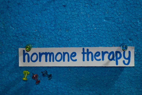 Texto Terapia Hormonal Papel Adjunta Espuma Poliestireno Con Alfileres Concepto —  Fotos de Stock