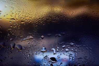 Su damlaları kapatın. Soyut bokeh arka planını waterdrops, damlacıklar.