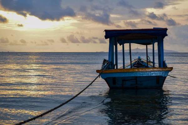 Pesca Tradicional Barco Madeira Perto Ilha Pahawang Bandar Lampung Indonésia — Fotografia de Stock
