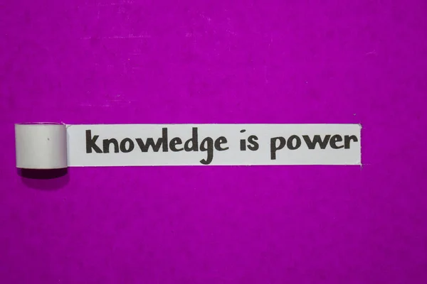 Знання Сила Натхнення Мотивація Бізнес Концепція Фіолетовому Рваному Папері — стокове фото