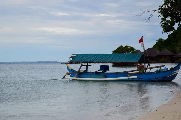 Uso Editorial Solamente Barco Tradicional Madera Pesca Cerca Isla Pahawang — Foto de Stock