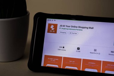 Bekasi, Batı Java, Endonezya. 5 Nisan 2019 : Akıllı Telefon ekranında Jd.Id dev uygulaması. Online Alışveriş Merkeziniz Pt,Jingdong Indonesia Pertama tarafından geliştirilen ücretsiz bir web tarayıcısıdır